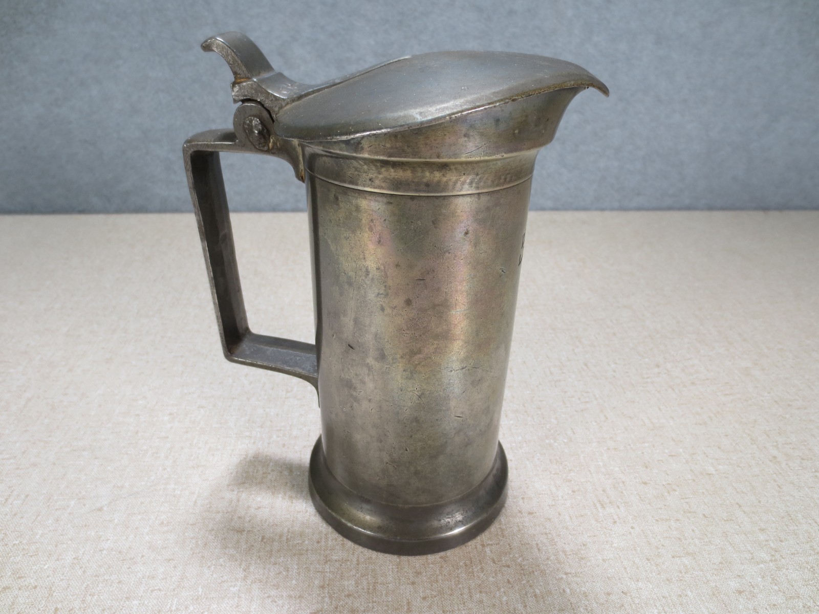19th Century Maison Le Seigneur Caen France Pewter Demi Litre Tankard Stamped