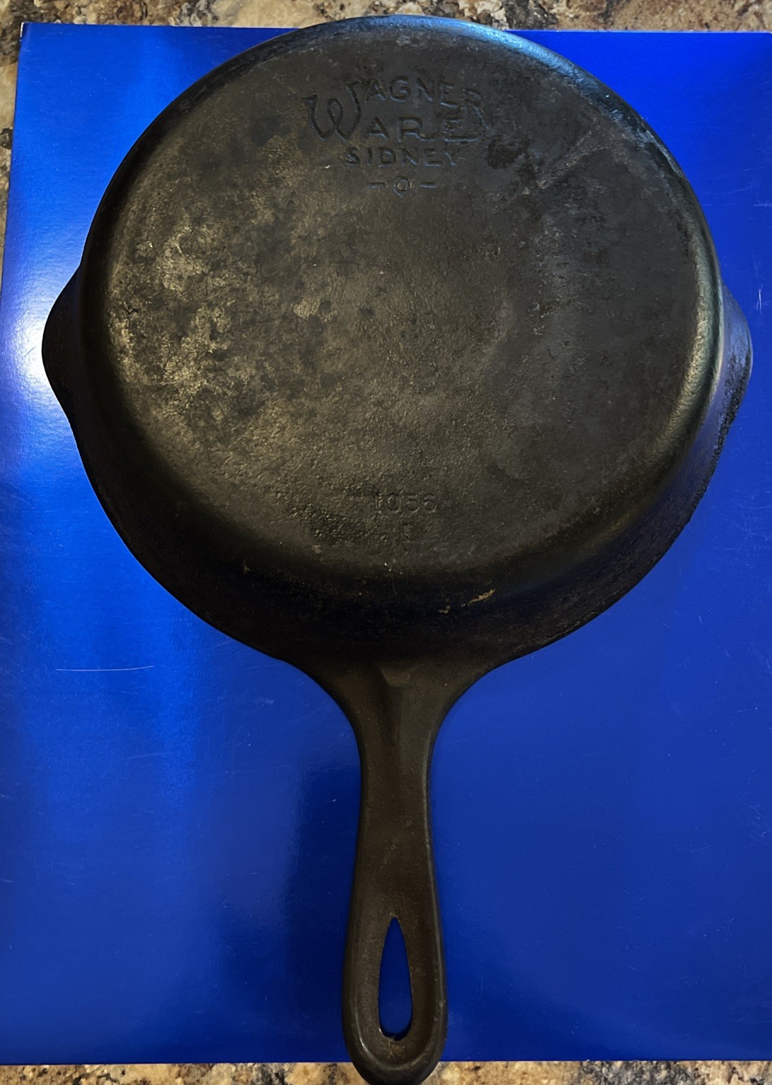 Vintage Wagner Ware Sidney 1056 I “6” Vintage Wagner Ware Sidney 1056 I “6”