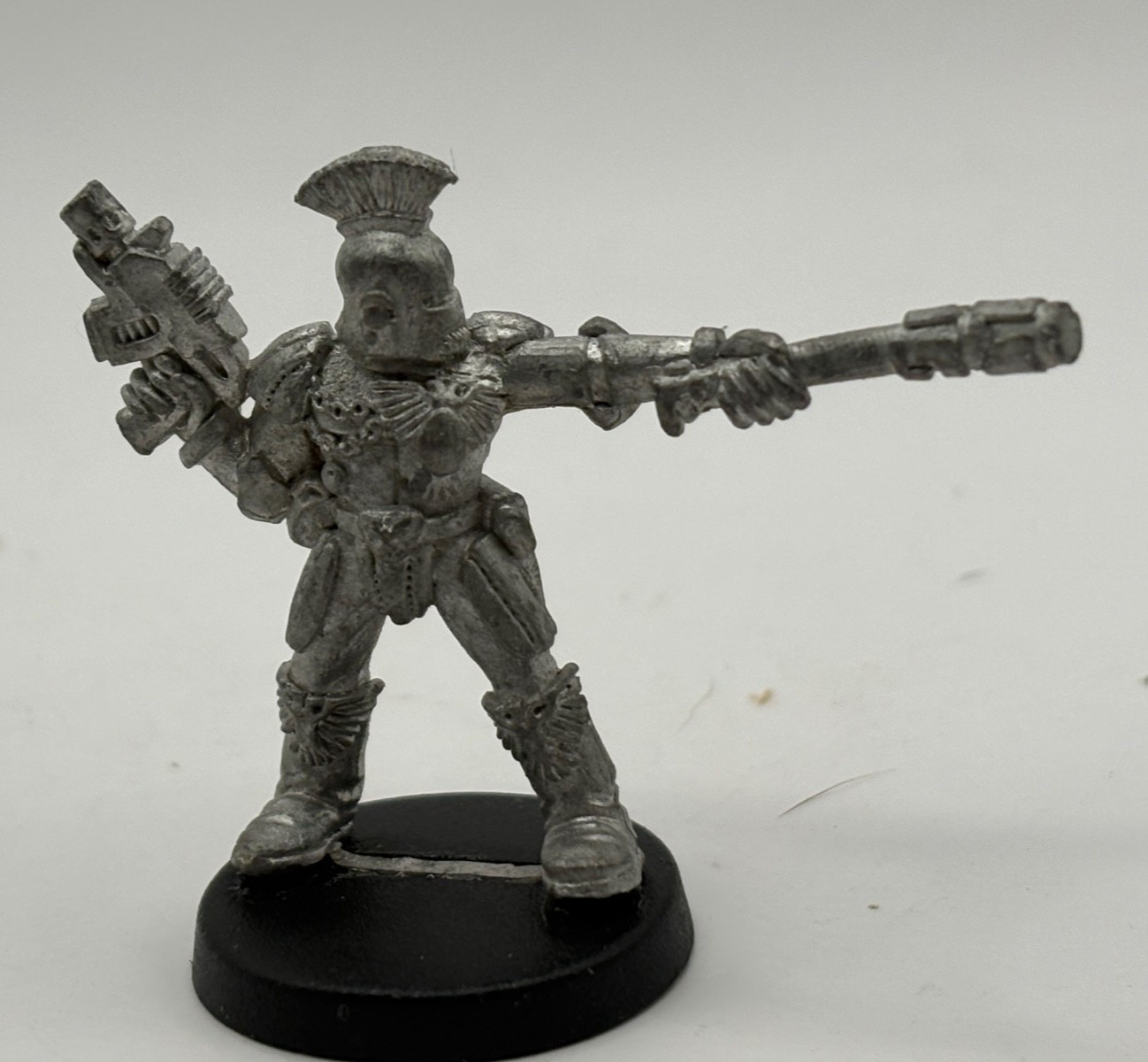 Warhammer 40K Adeptus Arbites Champion 8051C Metal OOP Games Workshop