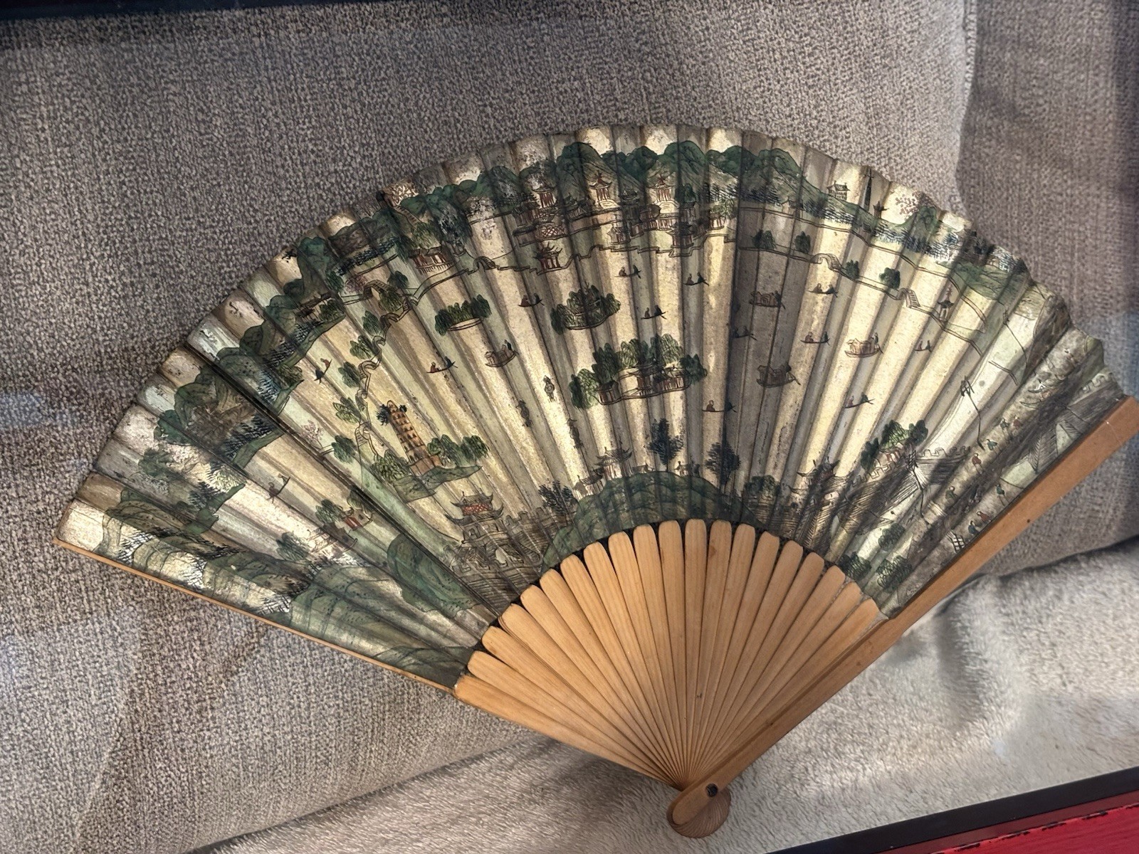 Fine Early 18th C. Chinese Fan Hand-Painted Double Sided Art In Glass Display