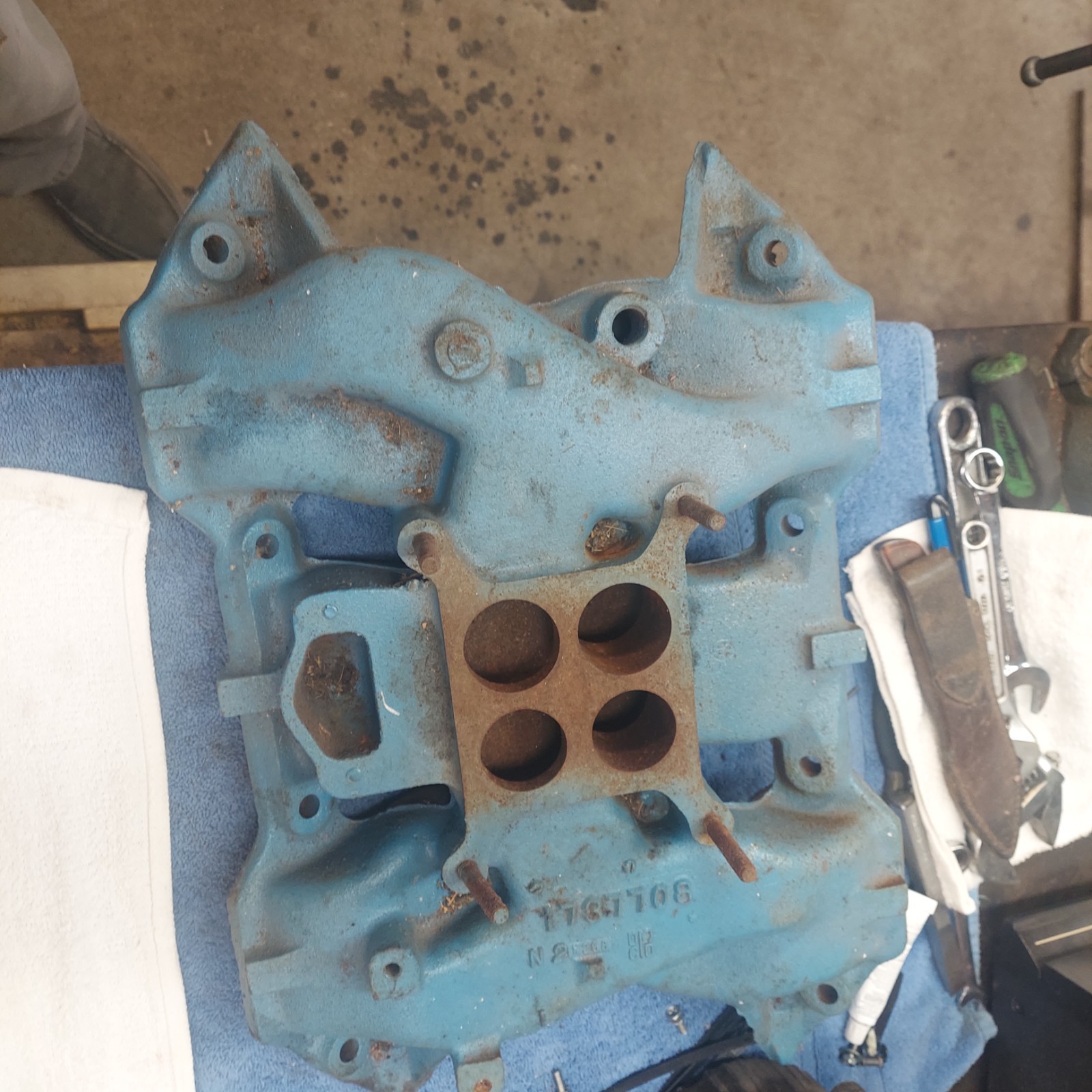 Vintage 1958 1959 1960 Plymouth Desoto Dodge 383 intake manifold 1737708