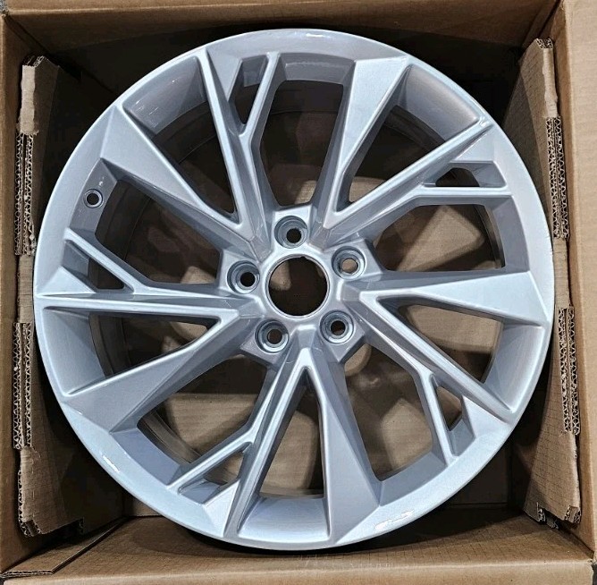 Refurbished Painted Light Silver Metallic Aluminum Wheel 18 x 8.5 Audi 12002 OEM