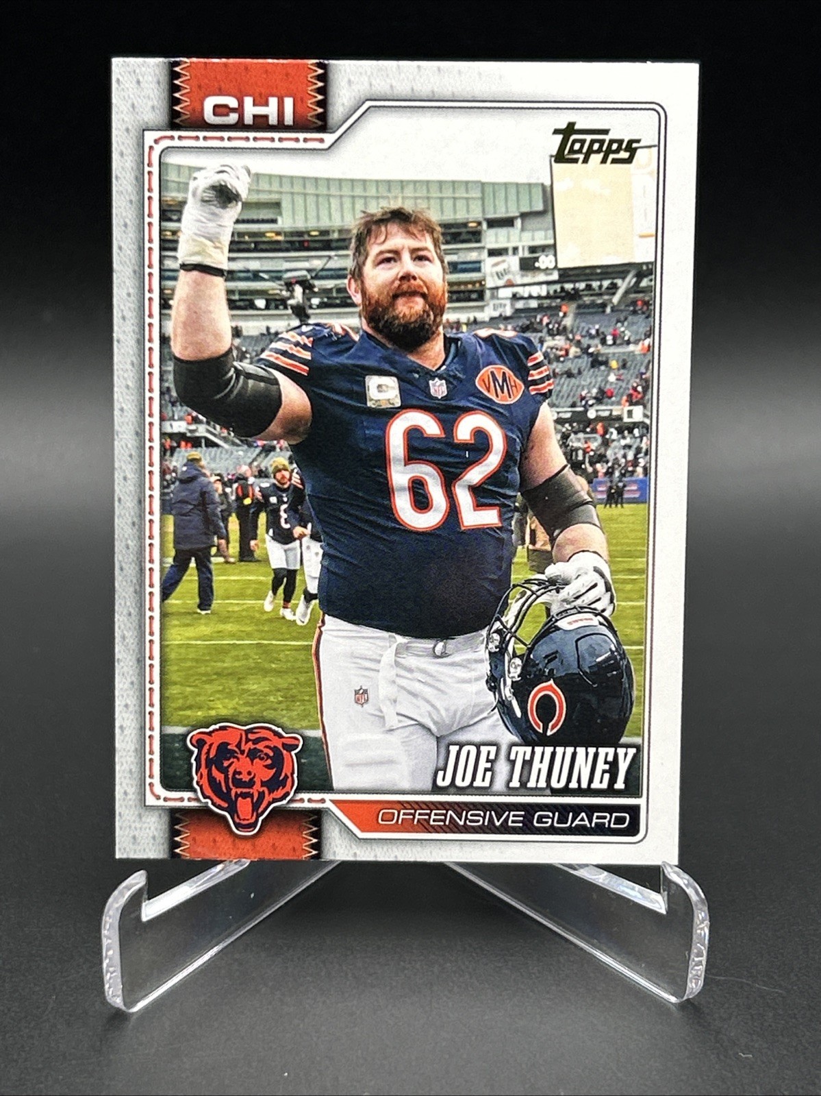 2026 Topps Flagship Joe Thuney Image Variation Gold SSP Chicago Bears
