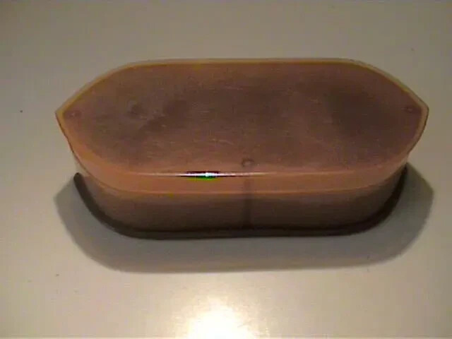 VINTAGE 1930\'S BAKELITE BROWN JEWELRY BOX WITH HINGE CLOSURE VINTAGE 1930\'S BAKELITE BROWN JEWELRY BOX WITH HINGE CLOSURE