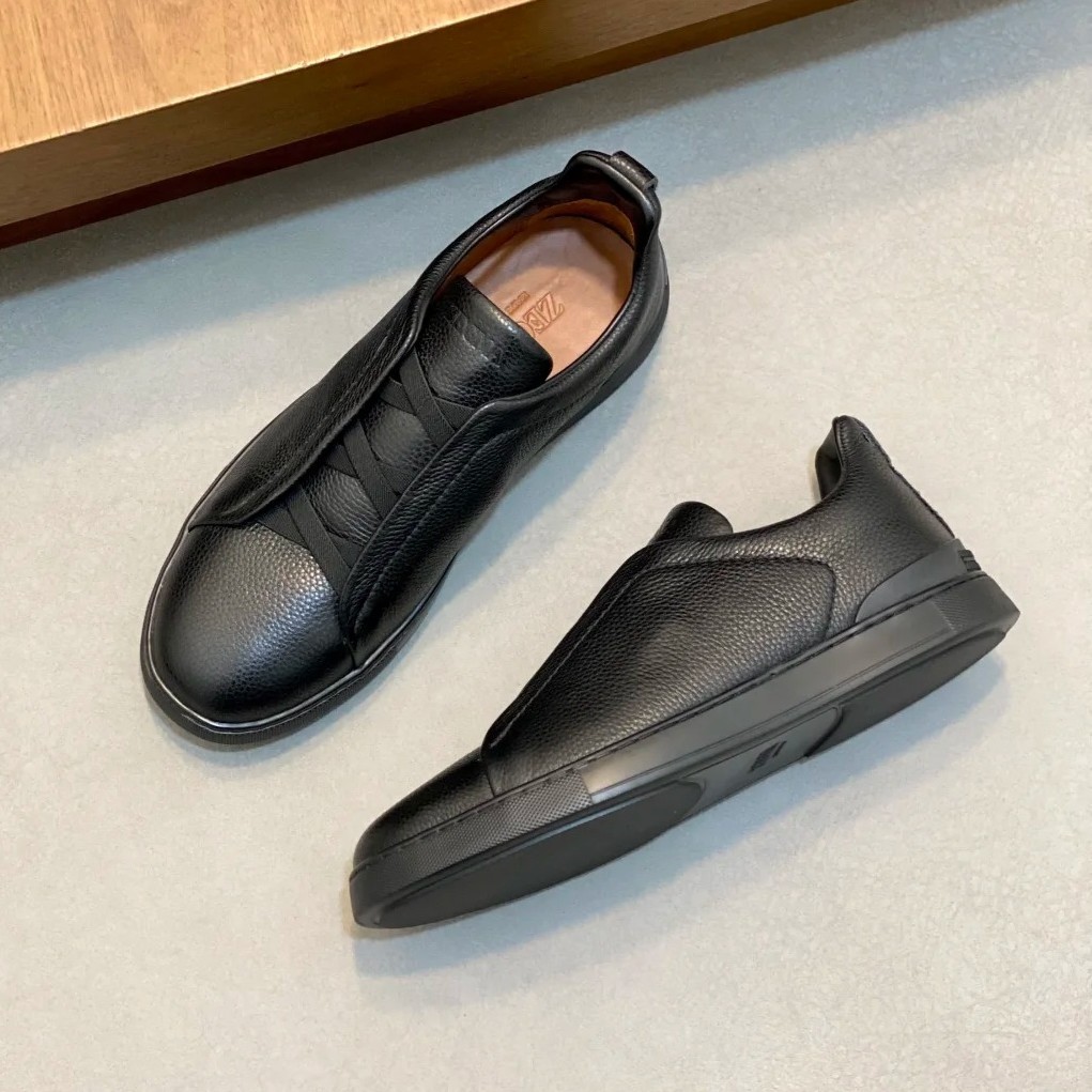 ZEGNA Triple Stitch Black Leather Slip-On Sneakers LHCVN-S8381Z-NEE