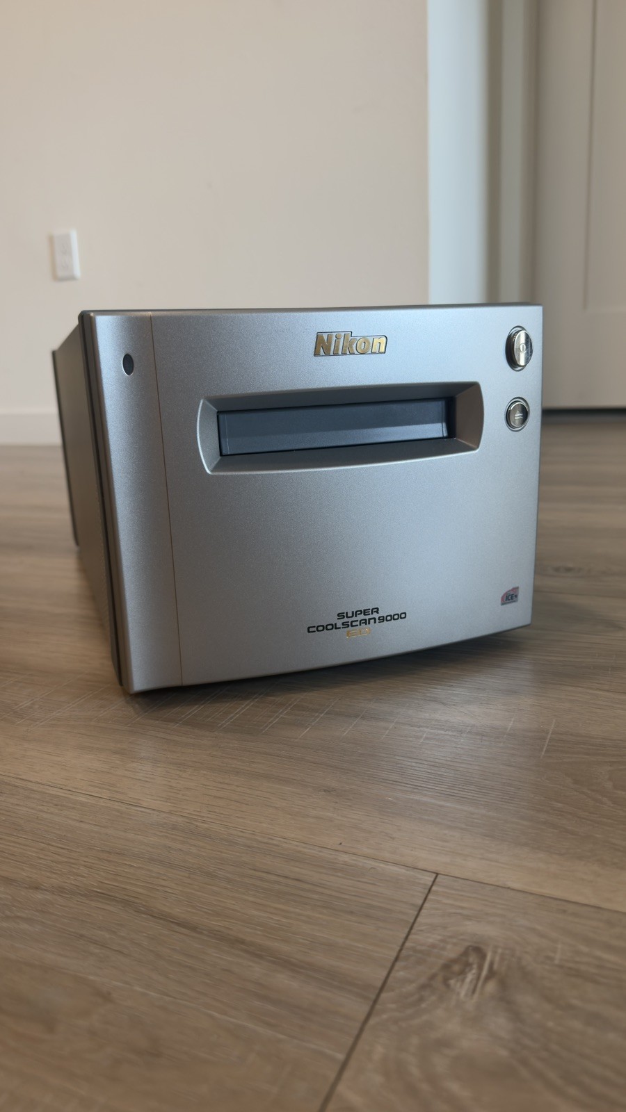 Tested [ Top MINT ] Nikon Super Coolscan LS 9000 ED Film Scanner from USA