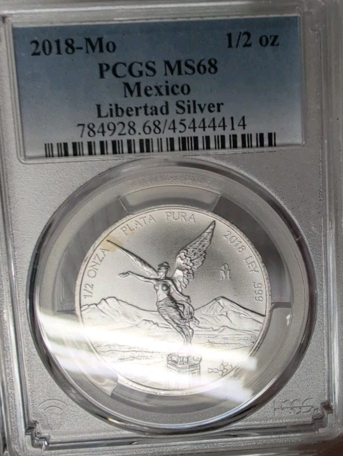 2018-Mo Mexico Libertad 1/2 Ounce PCGS MS68 Only 15,500 Total Mintage 2018-Mo Mexico Libertad 1/2 Ounce PCGS MS68 Only 15,500 Total Mintage