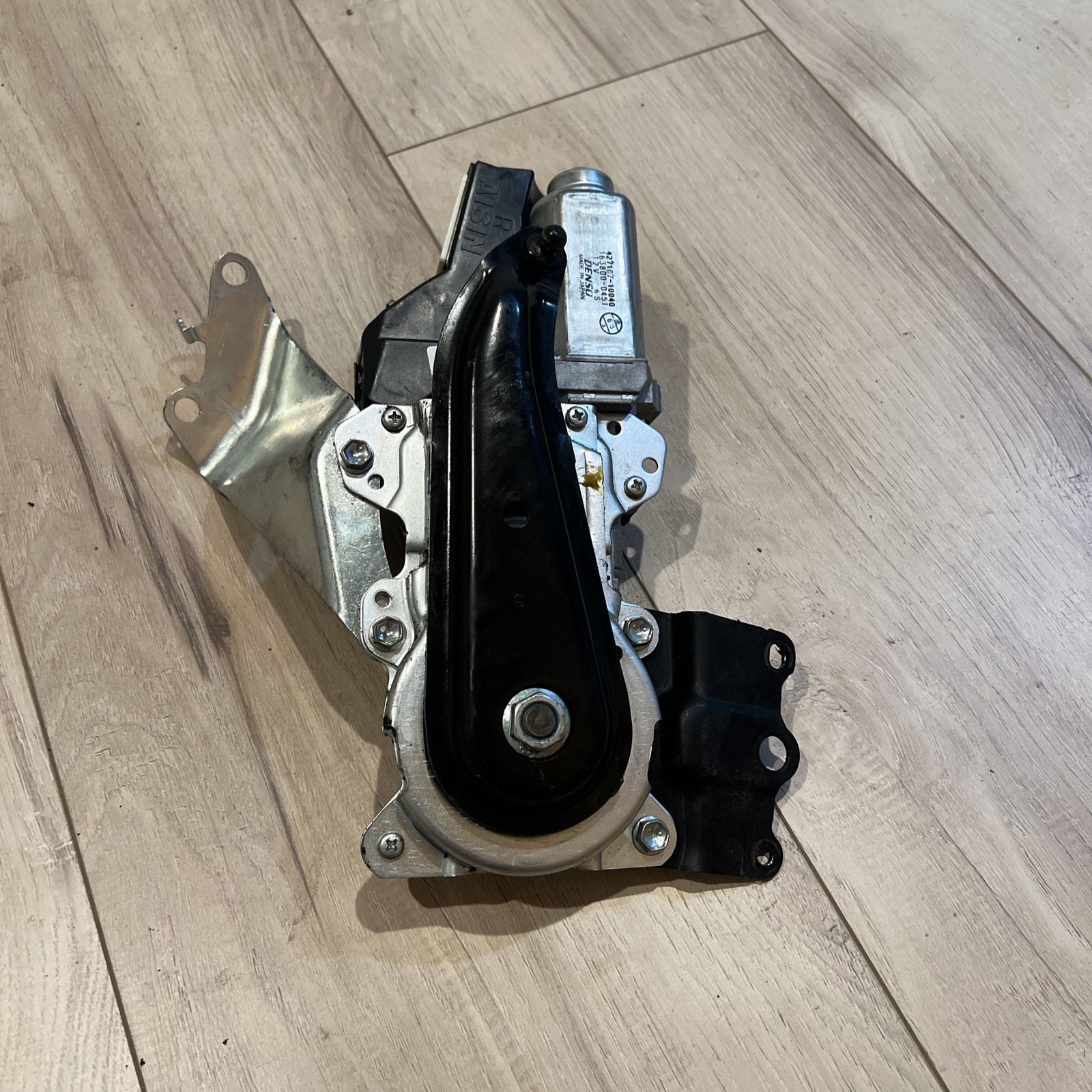 2011-2019 TOYOTA SIENNA TRUNK LIFTGATE ACTUATOR POWER MOTOR OEM 427107-10040 2011-2019 TOYOTA SIENNA TRUNK LIFTGATE ACTUATOR POWER MOTOR OEM 427107-10040
