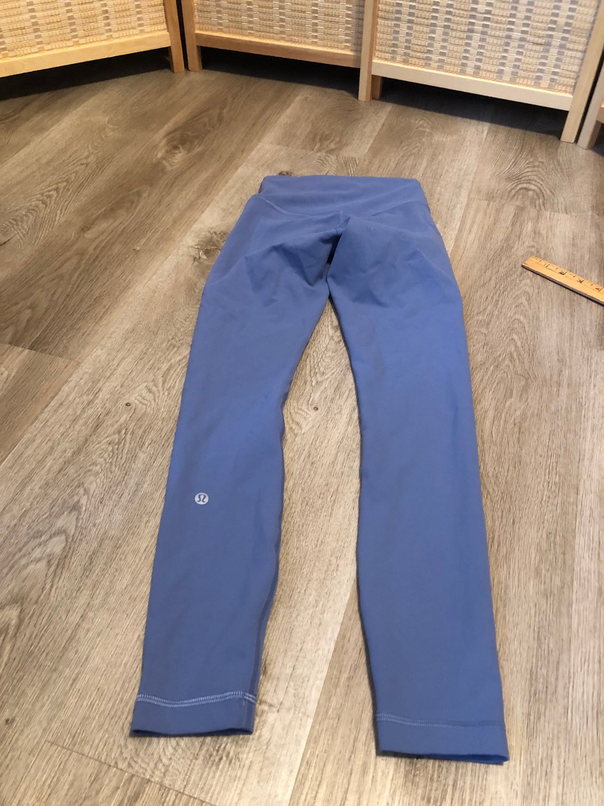 Women\'s Lululemon Workout Size 2 Gym Pants Purple I-7 Women\'s Lululemon Workout Size 2 Gym Pants Purple I-7