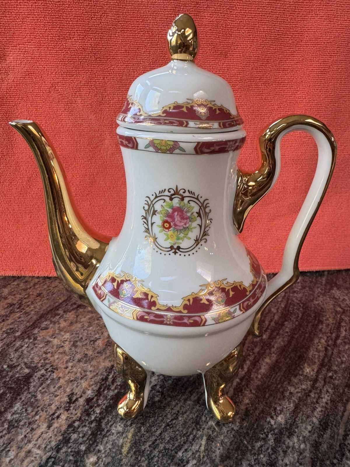 Vintage Yau Shing (YS) Fine Porcelain 24k Gold trimmed Teapot