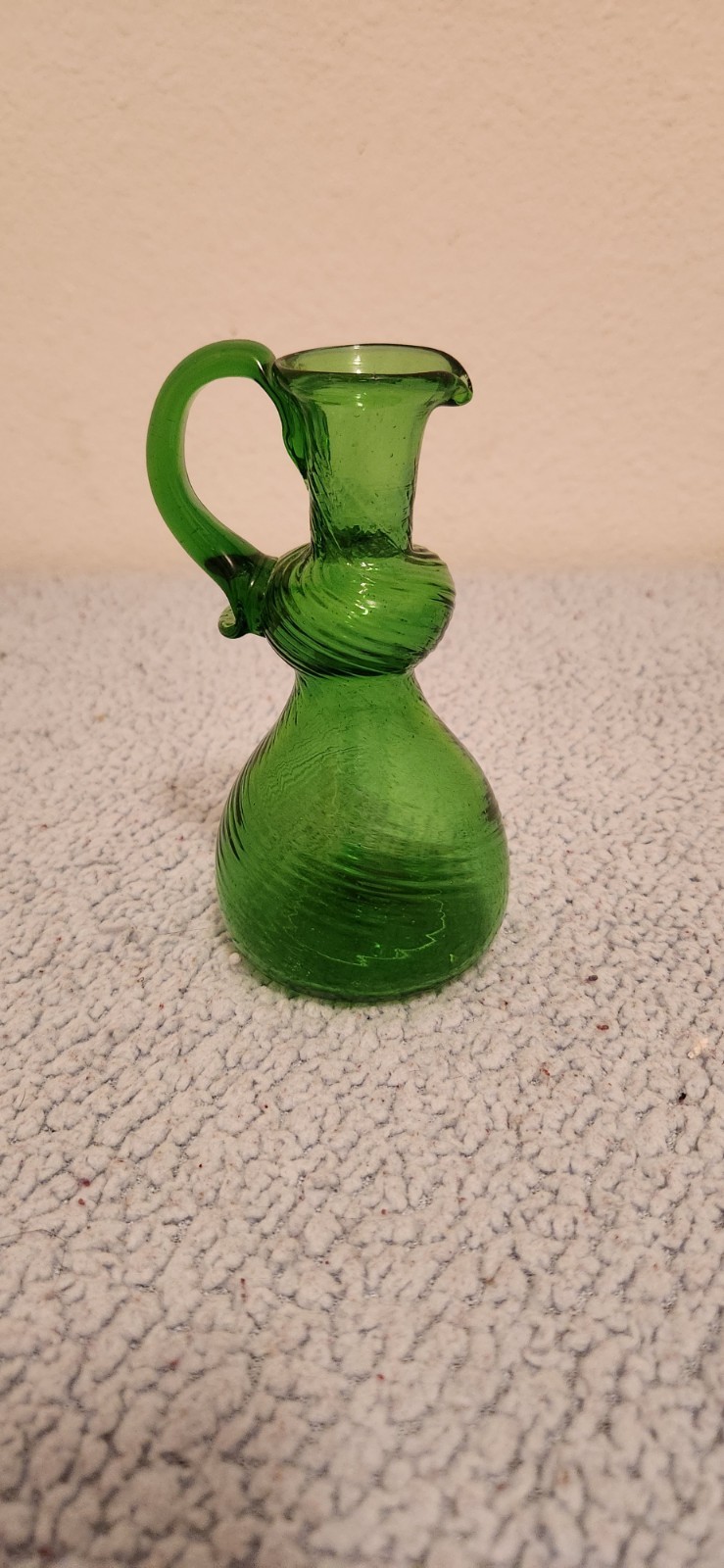 💚 VINTAGE GREEN ART GLASS 💚