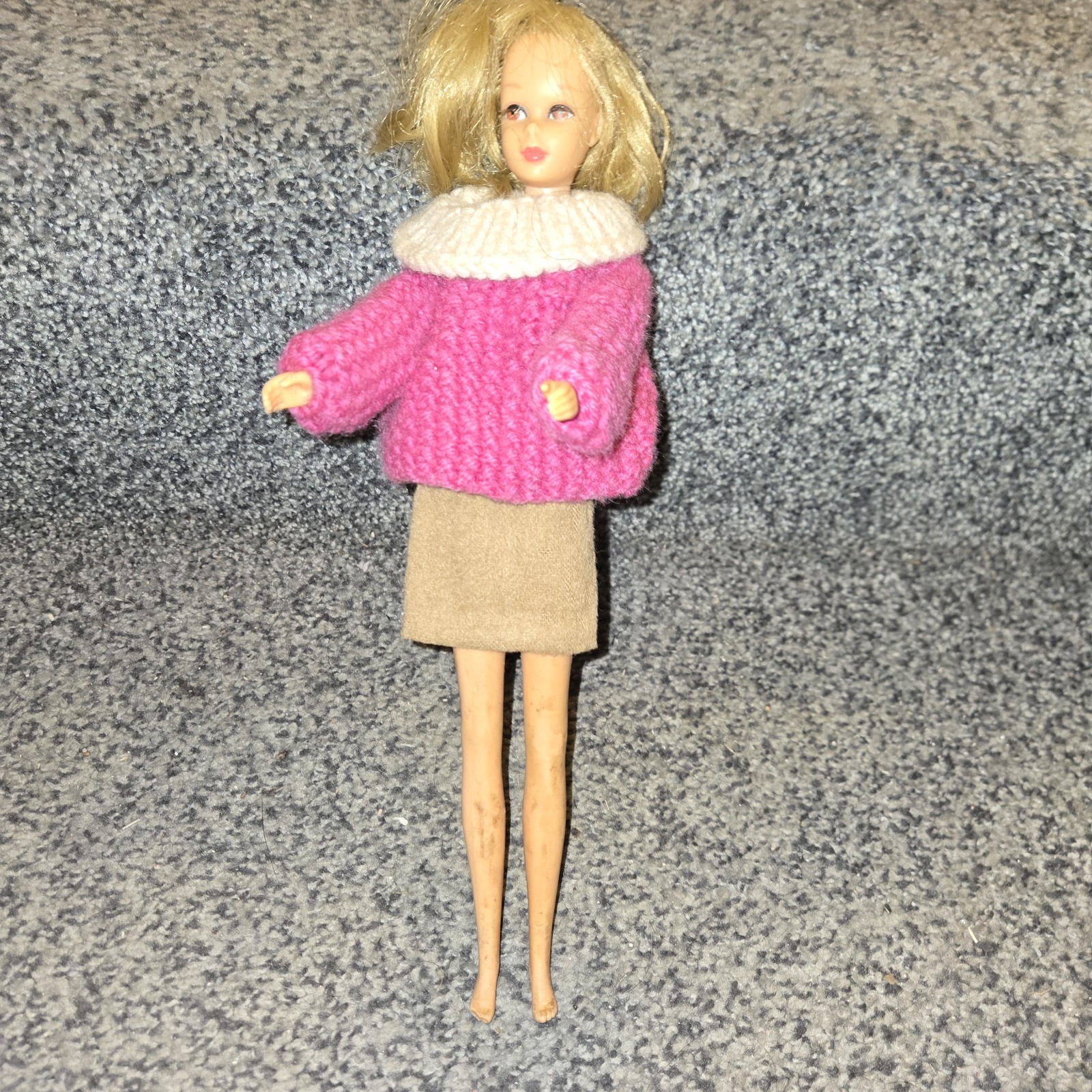 Vintage Straight Leg Francie Doll Blonde 1965 Mattel in Sweater and Skirt Barbie Vintage Straight Leg Francie Doll Blonde 1965 Mattel in Sweater and Skirt Barbie