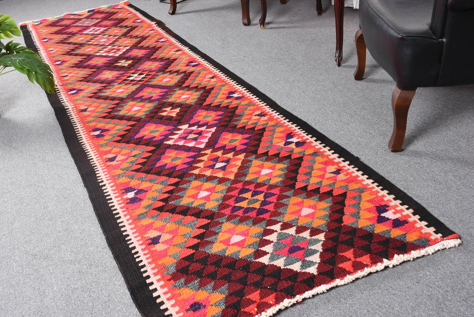 Turkish Herki Runner Rug 3x11,3 ft (91x343 cm), Vintage Red Floral Wool Rug Turkish Herki Runner Rug 3x11,3 ft (91x343 cm), Vintage Red Floral Wool Rug