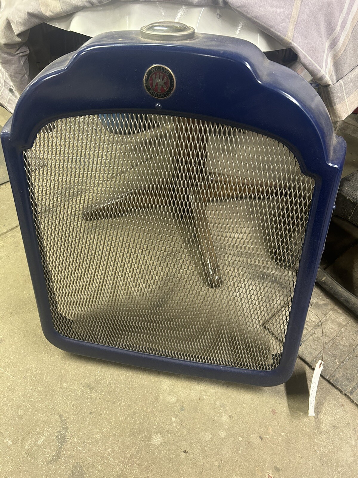 1928-1929 Willys Knight Grille (Refurbished)