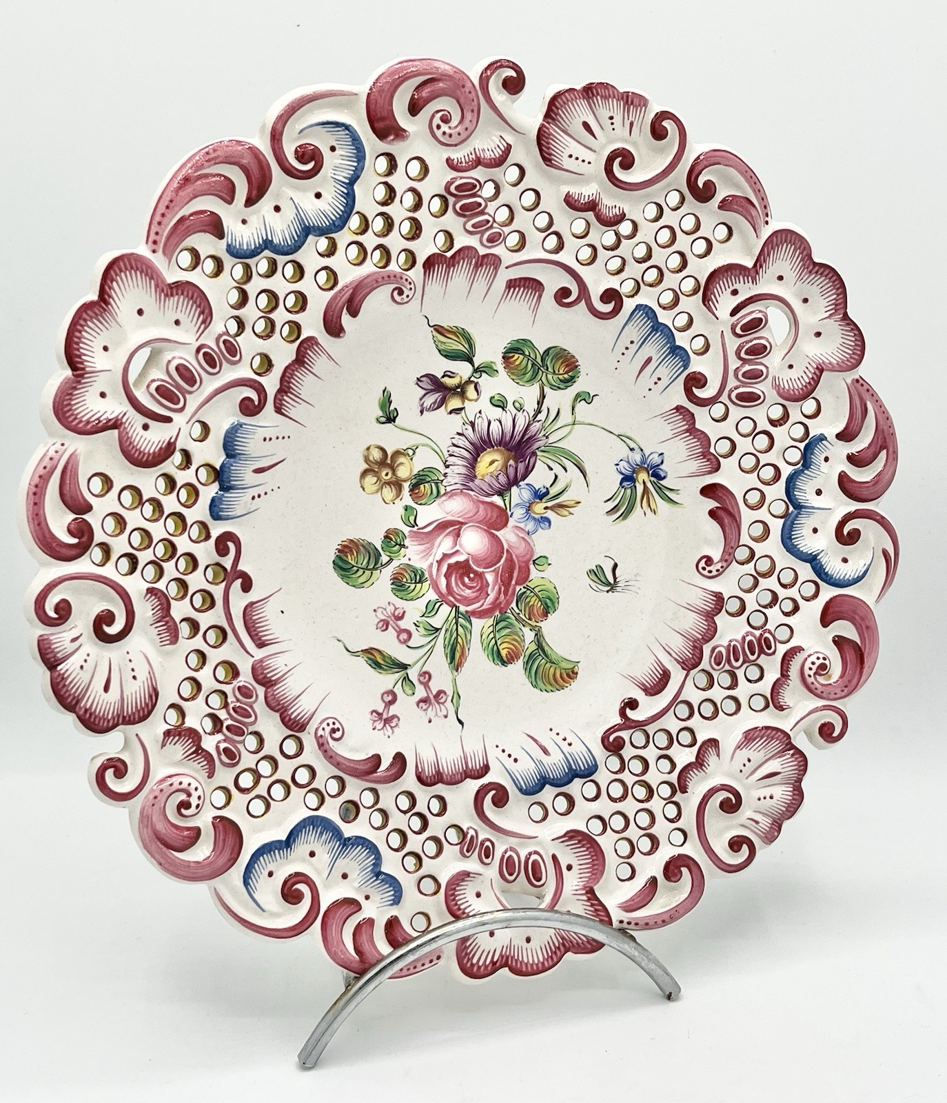 Openwork plate Veuve Perrin, decor old Strasbourg