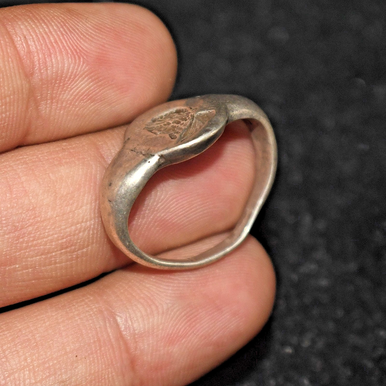 Authentic Ancient Eastern Roman Solid Silver ring in Good Condition