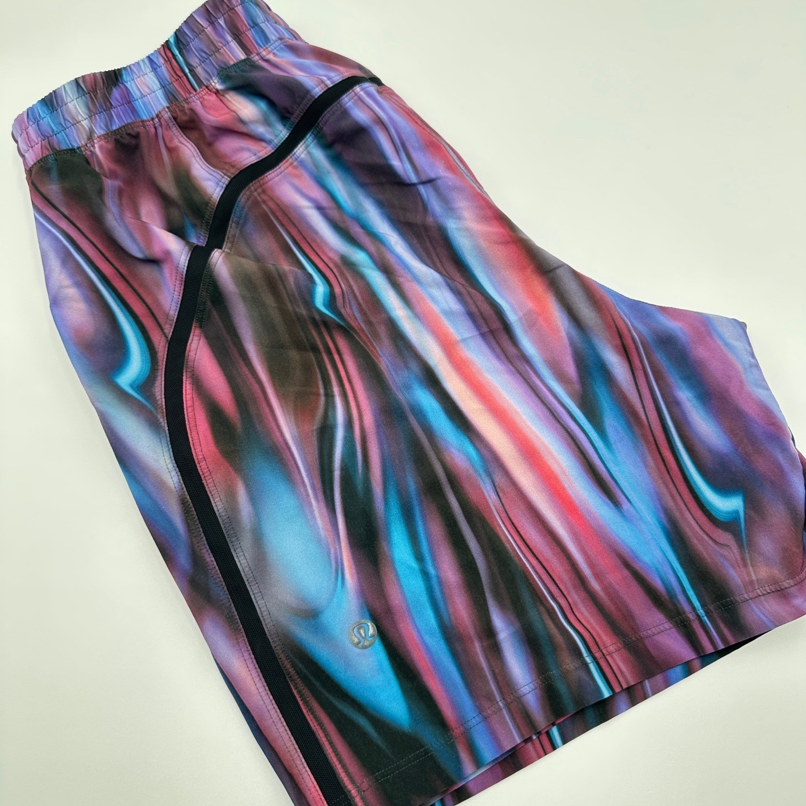 Lululemon Pace Breaker Shorts Mens Small 7\
