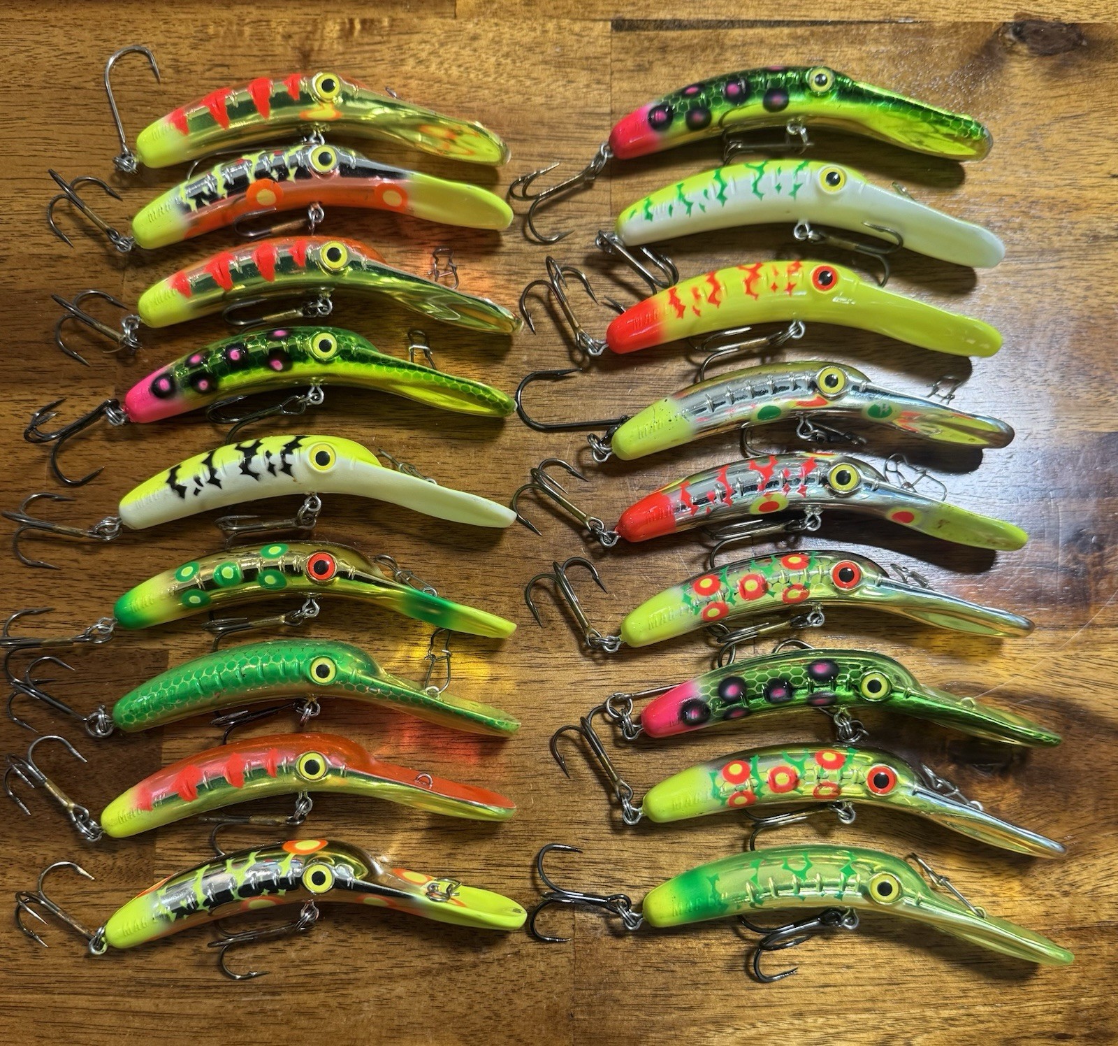 Yakima Bait Mag Lip 4.5 Fishing Plug Crankbait Lure Lot Of 18 Yakima Bait Mag Lip 4.5 Fishing Plug Crankbait Lure Lot Of 18