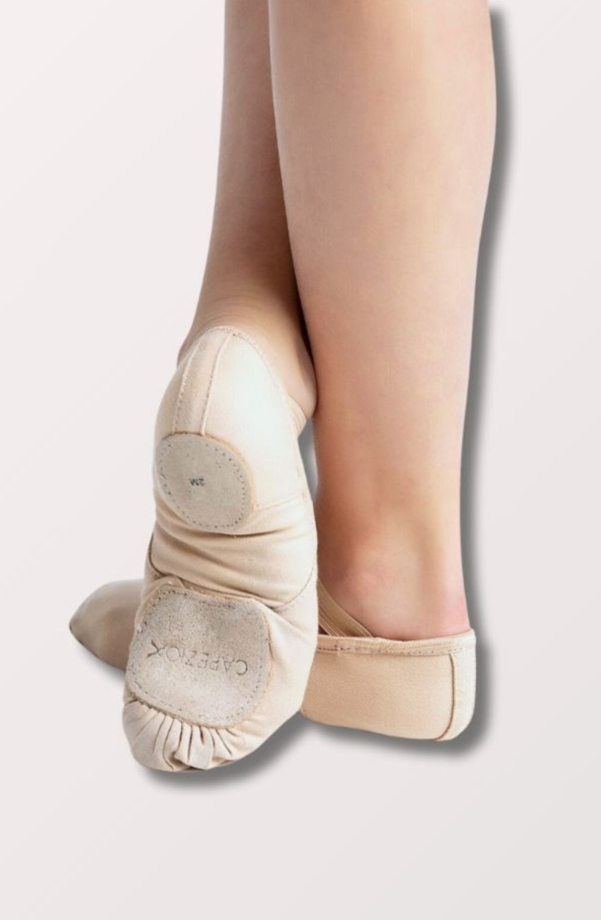 NEW Capezio Children\'s Hanami Canvas Ballet Shoes in Light Pink (2037C)