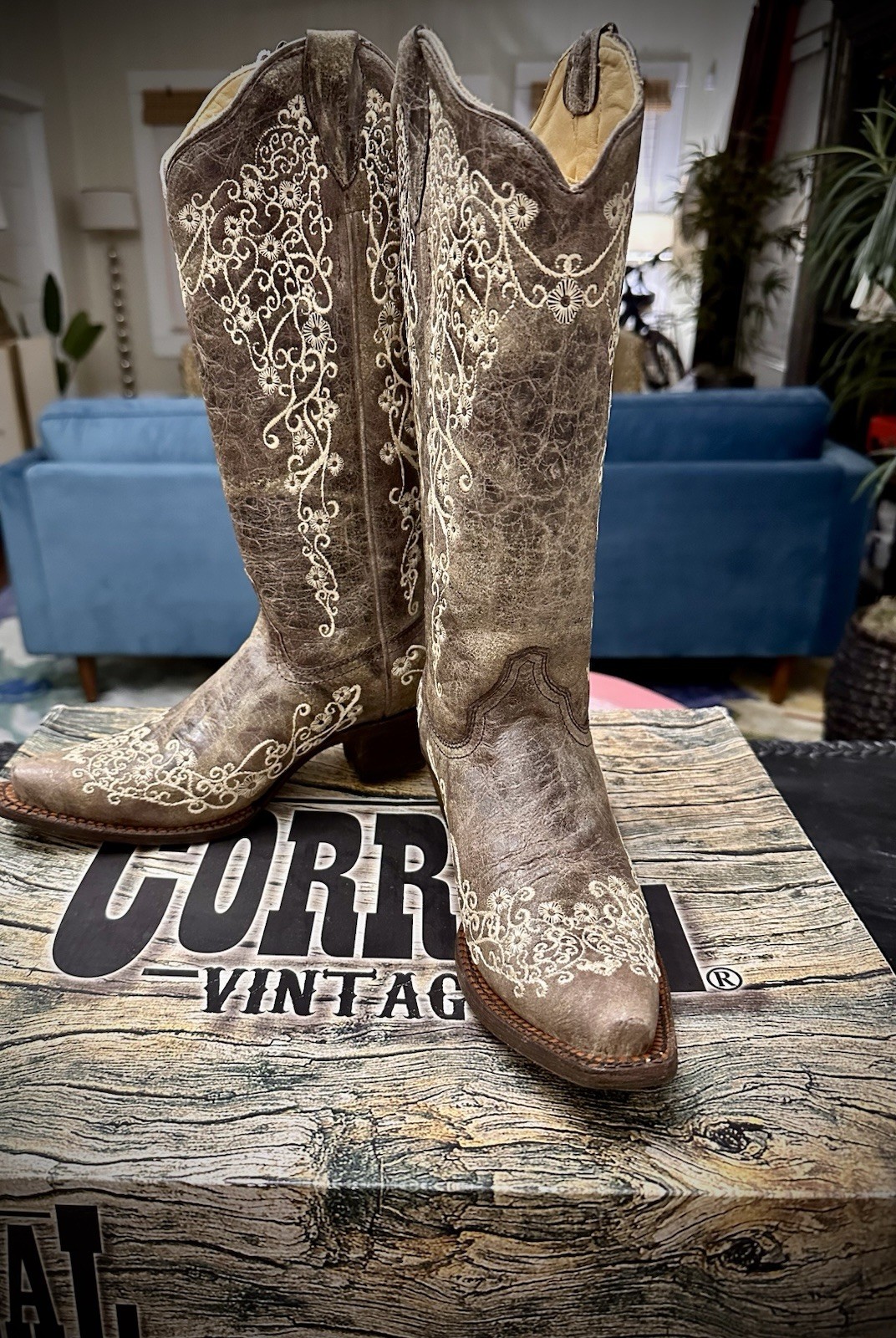 Corral Cowboy Boots Bone Embroidery 6.5 Corral Cowboy Boots Bone Embroidery 6.5