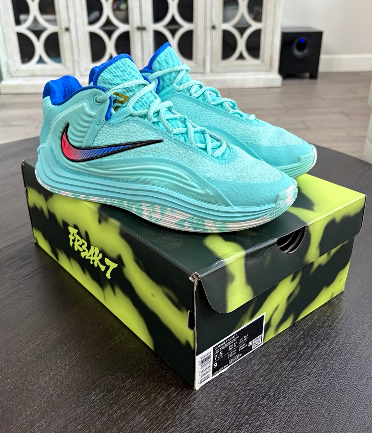 Nike Giannis Freak 7 Men’s Basketball Sneakers Light Aqua Size 7.5 Nike Giannis Freak 7 Men’s Basketball Sneakers Light Aqua Size 7.5