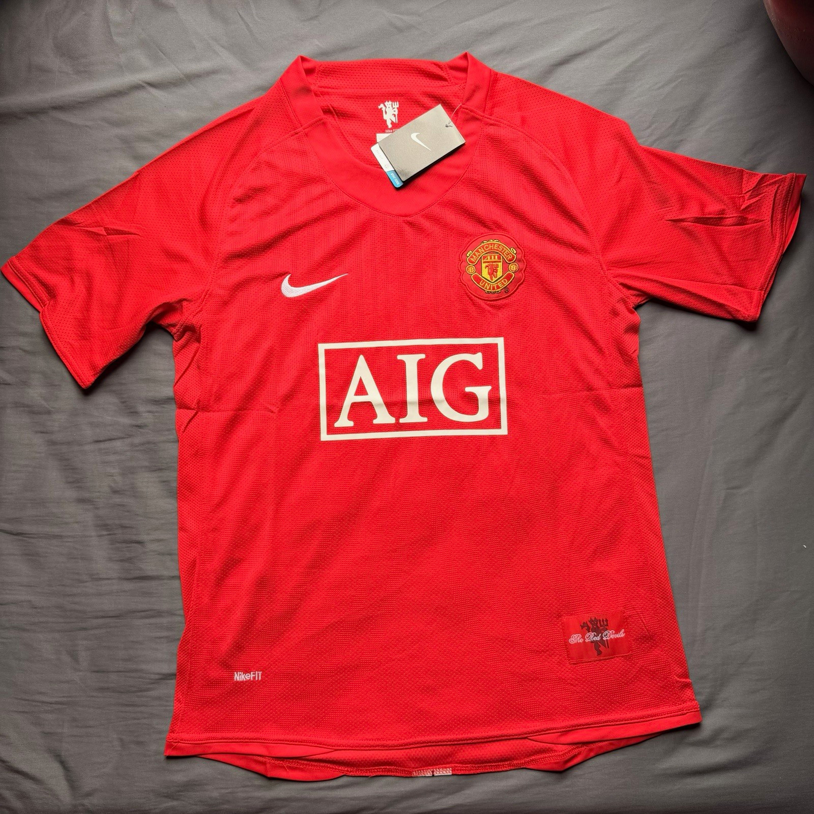 Retro Nike Manchester United AIG Sponsor Red Soccer Jersey Size Medium
