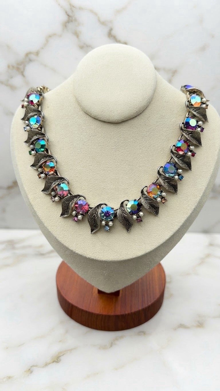 Stunning VTG Unsigned Coro Bib / Choker Necklace - AB Crystal Faux Pearl