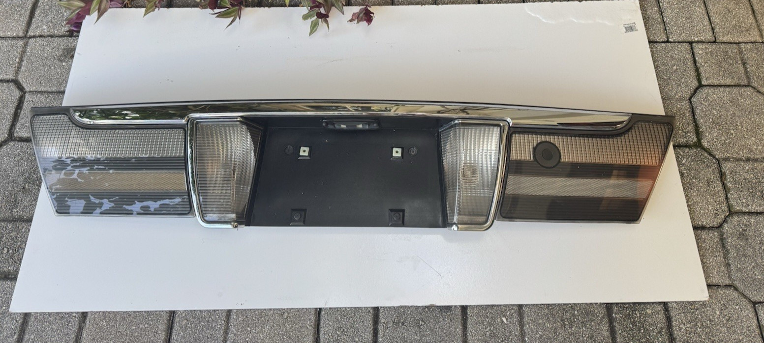 2006-2011 Mercury Grand Marquis Tail Light trunk panel License plate holder 2006-2011 Mercury Grand Marquis Tail Light trunk panel License plate holder