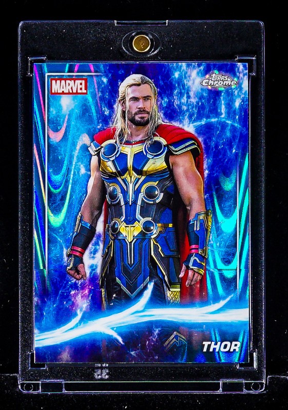 Thor RARE BLUE ENERGY HOLO LOVE AND THUNDER CARD Marve AVENGERS MCU
