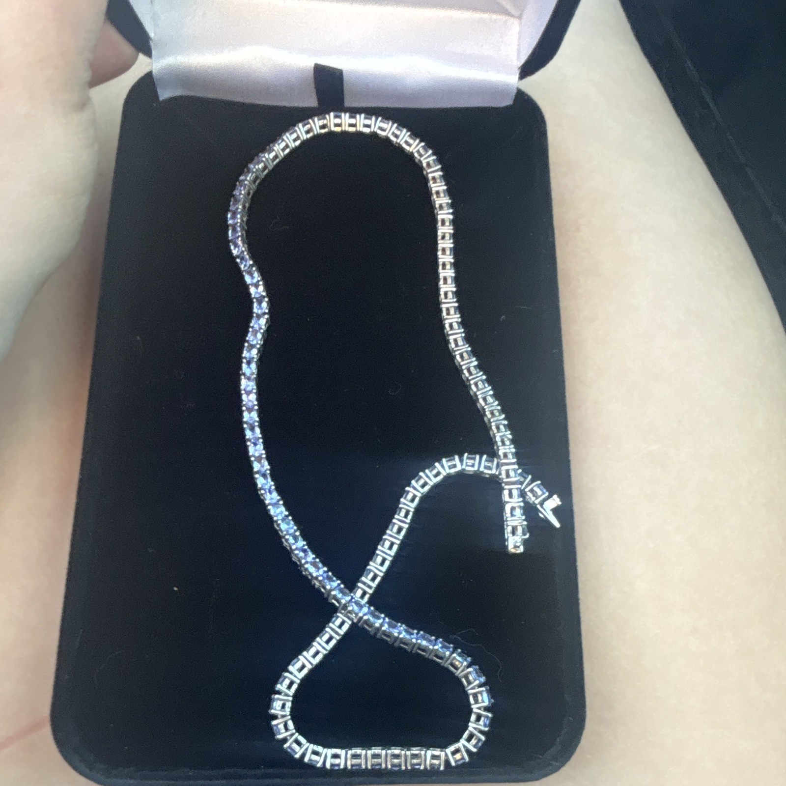 Silver 20ctw Tanzanite Oval  Necklace 31.84 grams