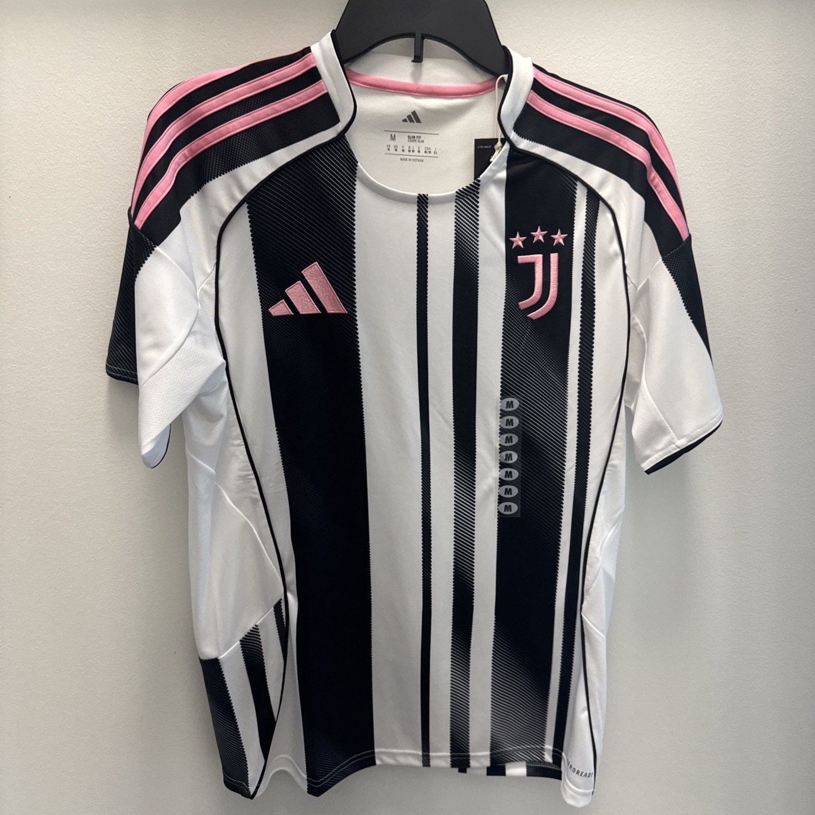 Adidas Authentic Juventus 2025/26 Home Soccer Football Jersey NWT Men’s M