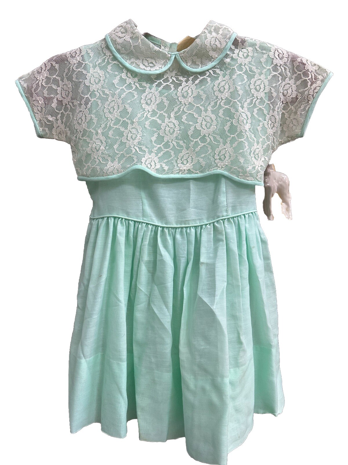 Vintage Girls Dress SZ 4 For Girls Or Large dolls Vintage Girls Dress SZ 4 For Girls Or Large dolls