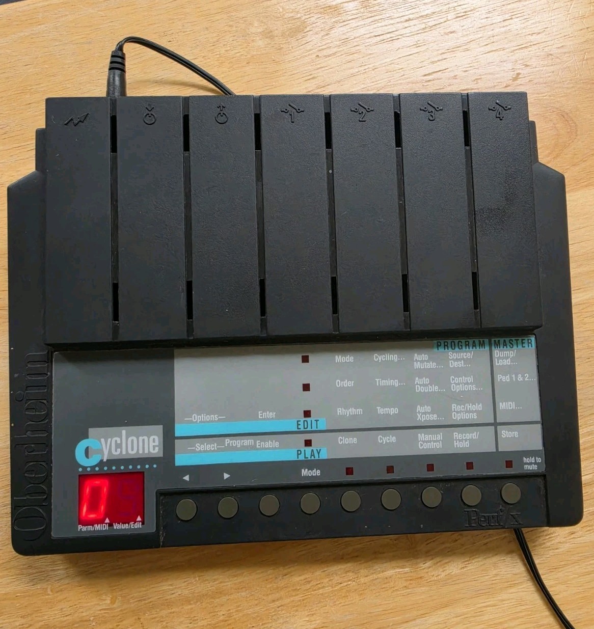 Oberheim Cyclone Arpeggiator – Vintage MIDI Processor – Rare Synth Accessory 