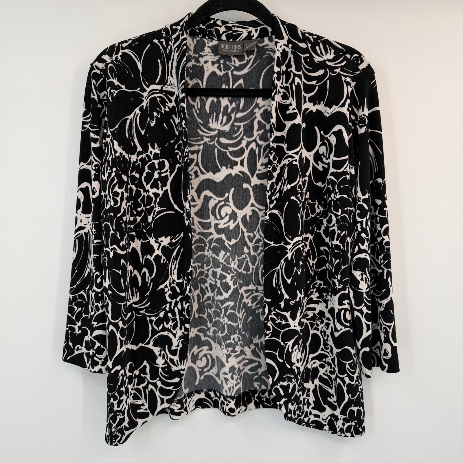Additions by Chicos Black White Floral Open Front Cardigan Size 1 Medium Slinky