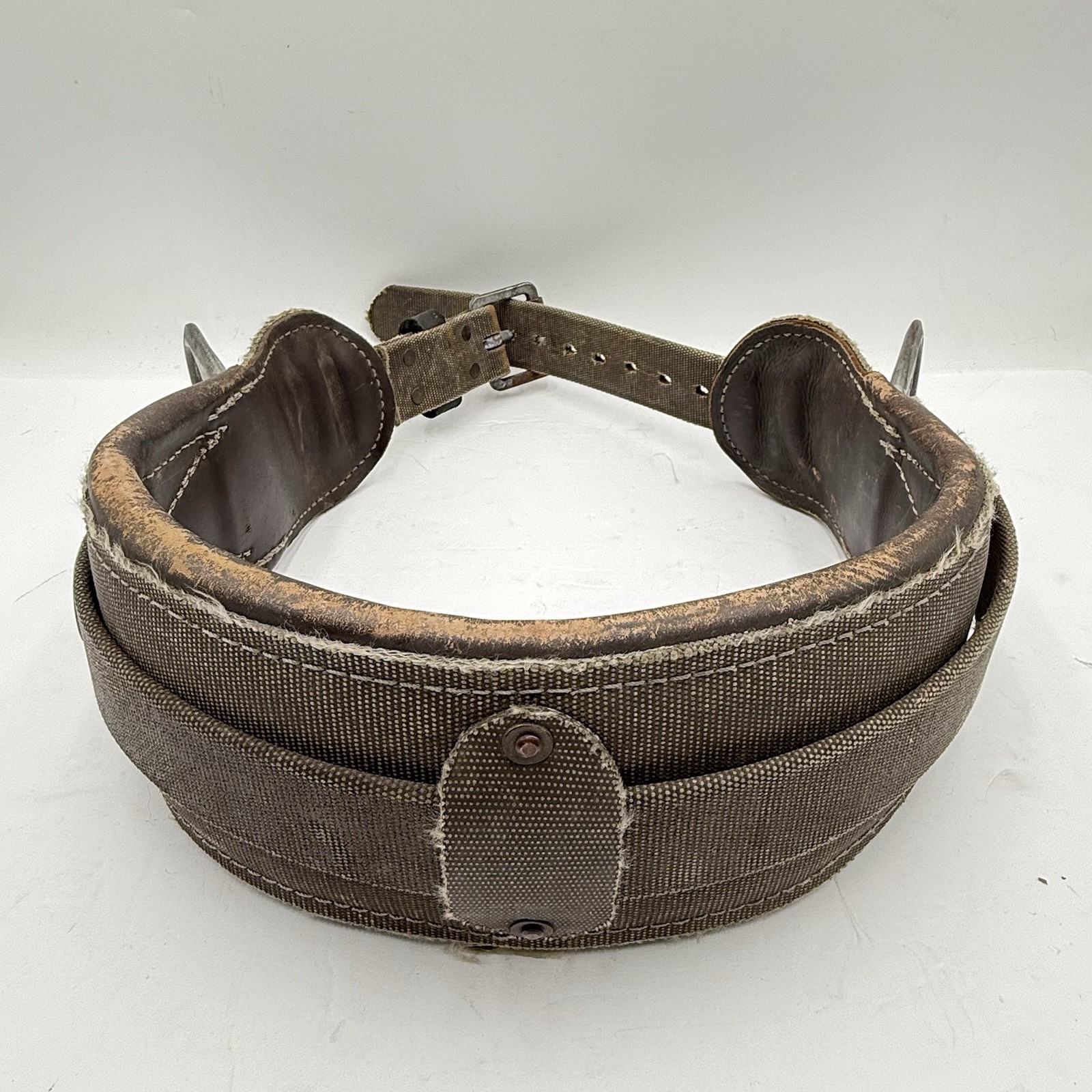 E6 Used Buckingham Lineman’s Body Belt Size Medium Made In USA E6 Used Buckingham Lineman’s Body Belt Size Medium Made In USA