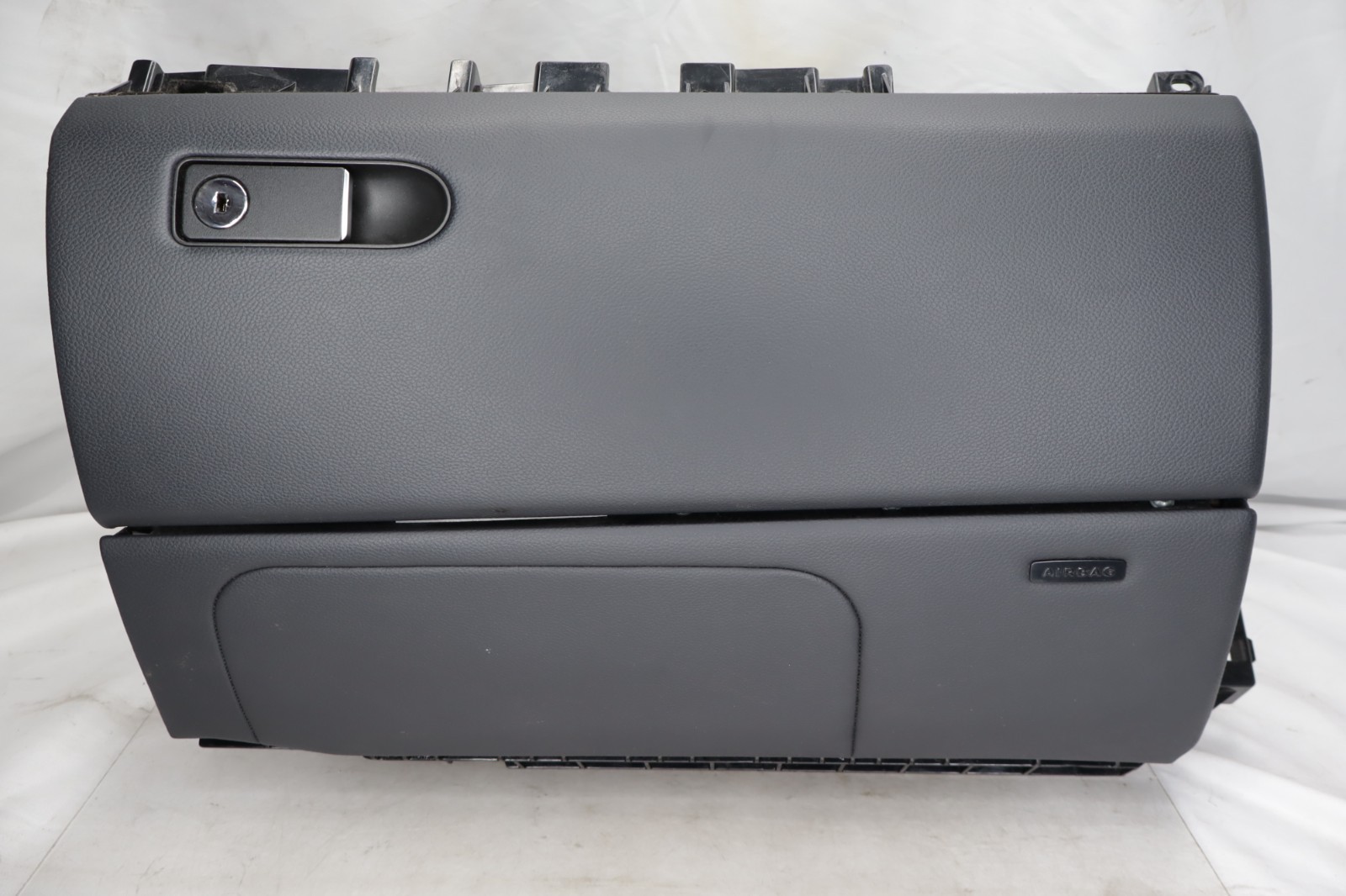 ✅ 12-18 Mercedes W218 CLS 550 Right Dash Glove Box Storage Compartment