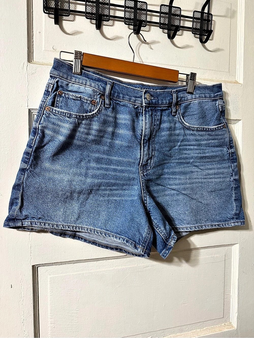 American Eagle AE Relaxed Denim Short Denim Jean Shorts in Blue
