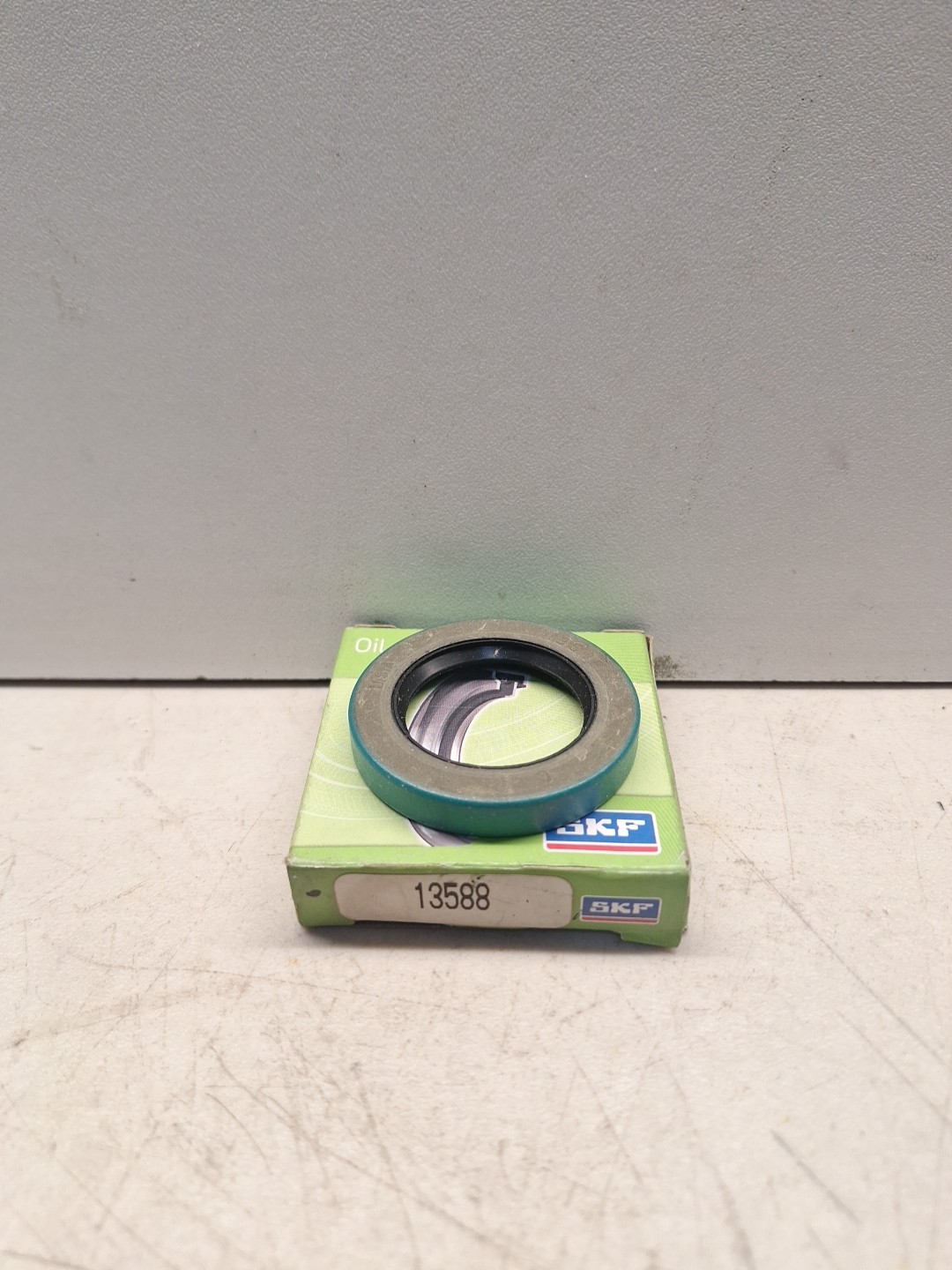 SKF/CR 13588 Oil Seal SKF/CR 13588 Oil Seal
