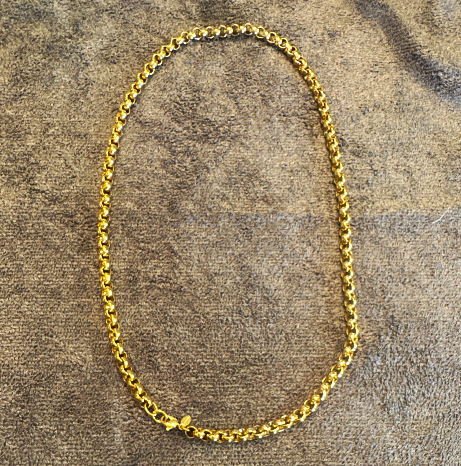 Vintage Monet Signed Gold Tone Curb Link Chain Necklace 22 in Lobster Clasp