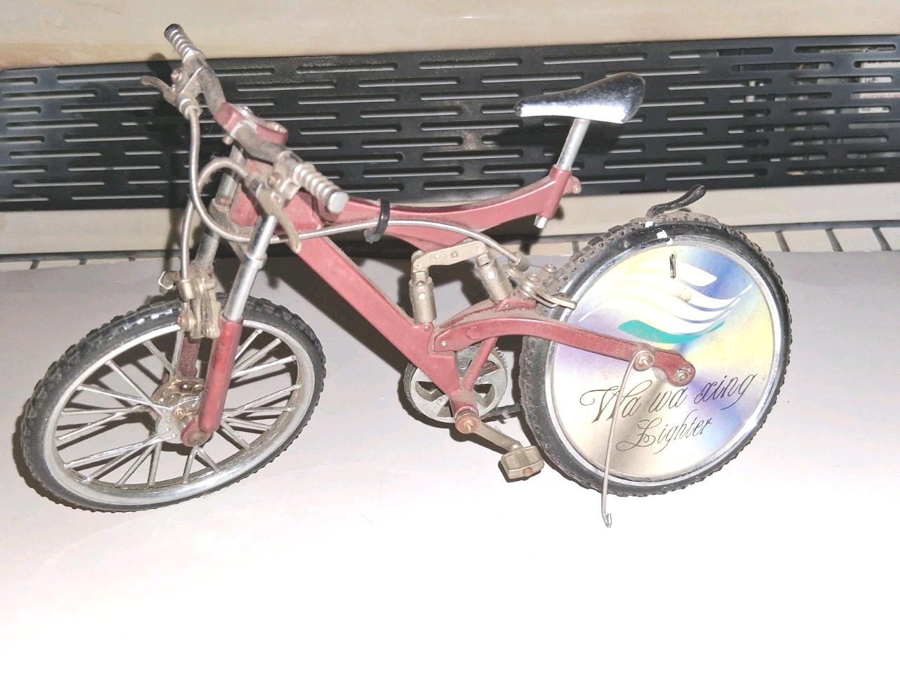 VINTAGE \'\'WA WA XING\'\' BICYCLE LIGHTER Rare model Works. Needs Butane