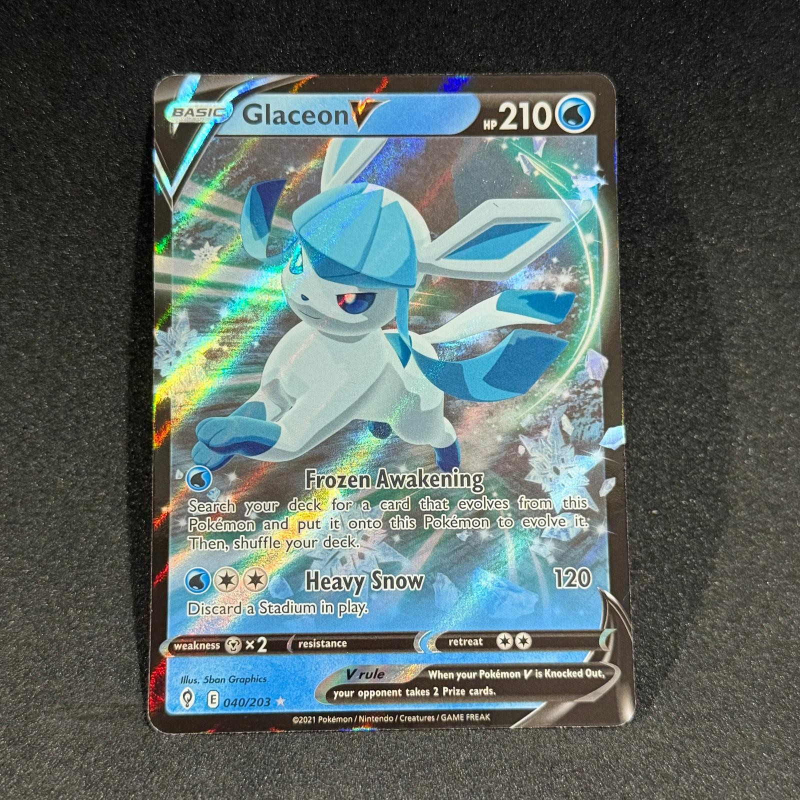 GLACEON V 040/203 Holo V Rare Evolving Skies Pokemon NM/M NM/M