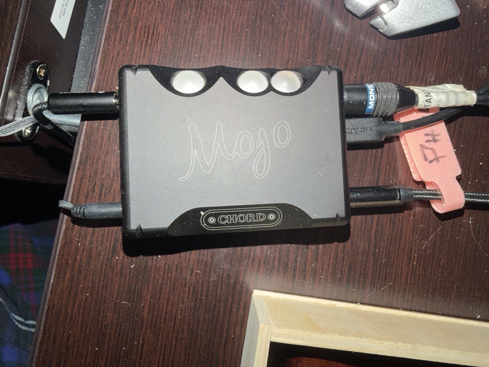 Chord Mojo DAC Amplifier for Headphone - Black Chord Mojo DAC Amplifier for Headphone - Black