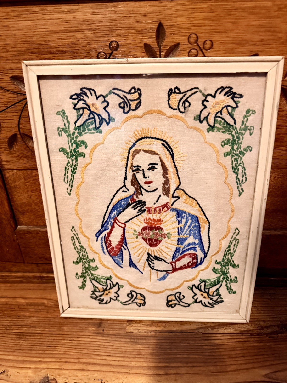 Rare Vtg Embroidered VirginMary Sacred Heart on Linen Religious Picture Handmade Rare Vtg Embroidered VirginMary Sacred Heart on Linen Religious Picture Handmade