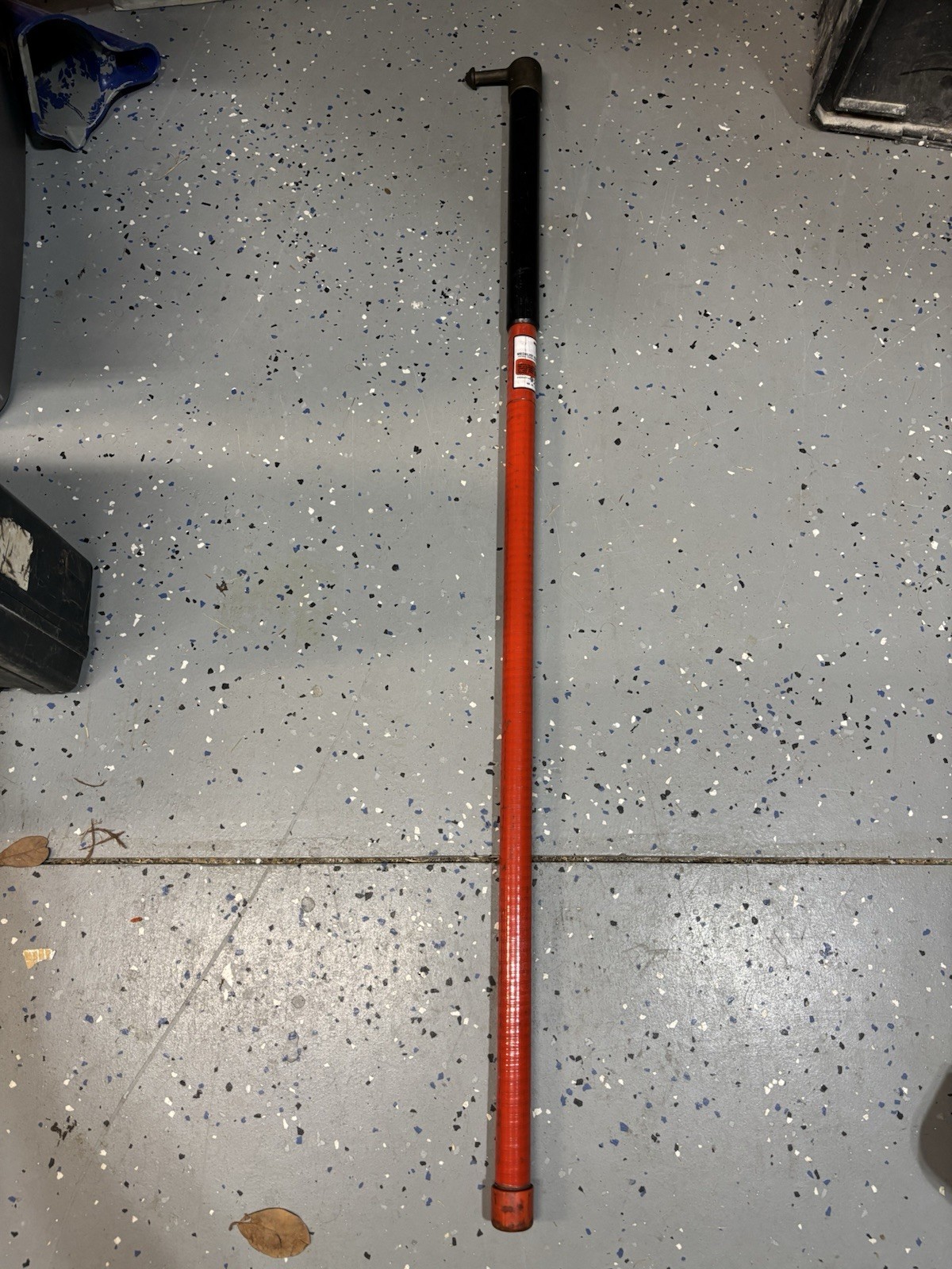 W.H. Salisbury Model 9950 4 Ft Fiberglass Hot Stick / Switch Stick Heavy Duty W.H. Salisbury Model 9950 4 Ft Fiberglass Hot Stick / Switch Stick Heavy Duty