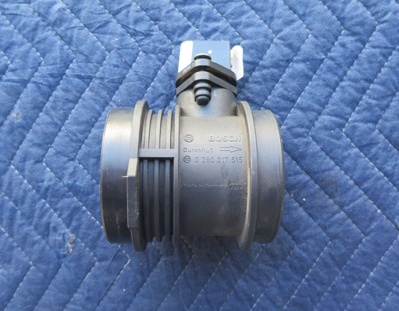 NOS BOSCH Mass Air Flow MAF Sensor for Mercedes C240 E320 0280217515 (13B1-1)