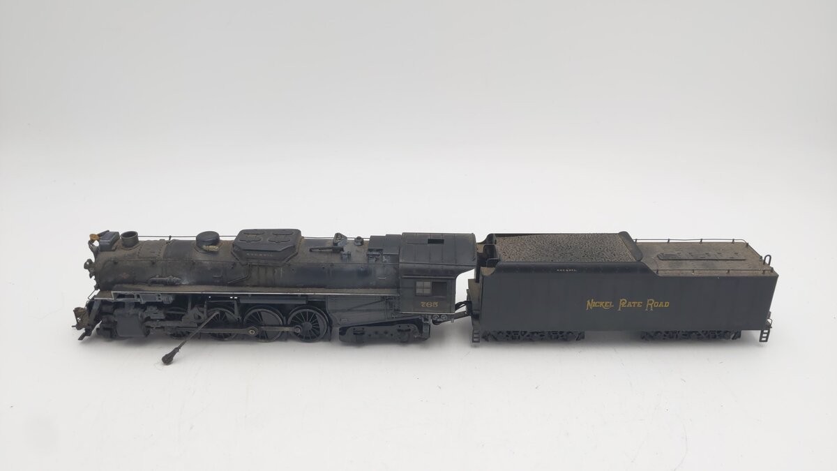 Bachmann 52401 HO Nickel Plate 2-8-4 Berkshire Steam Loco & Tender w/Sound & DCC
