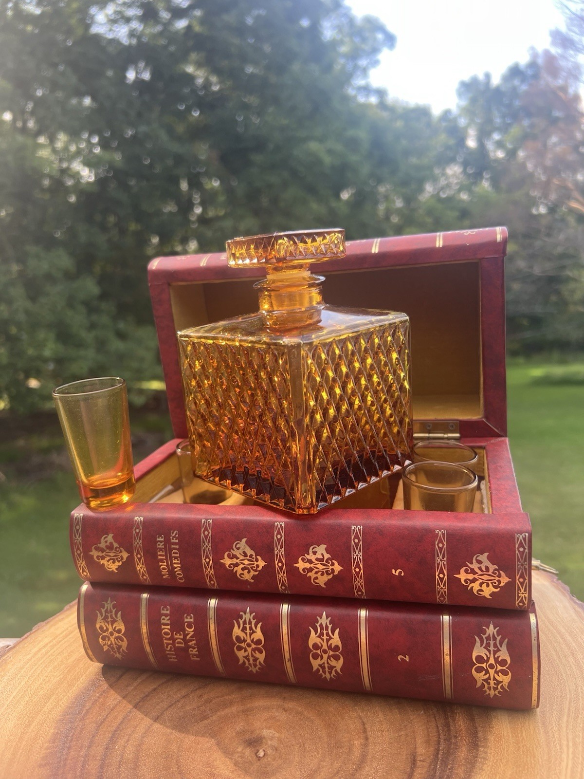 Vtg Japan Hidden Bar Decanter Set Music Box Faux Books JGIA Amber Glass Complete