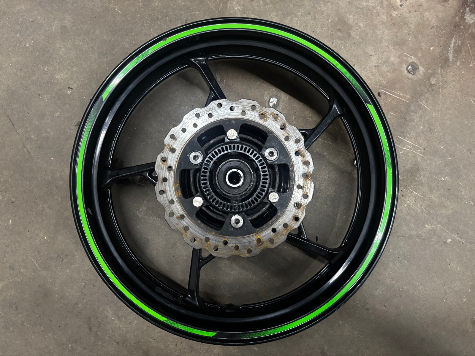 2018-2023 Kawasaki Ninja 400 EX400 Rear back Rim Wheel oem 19 20 21 22