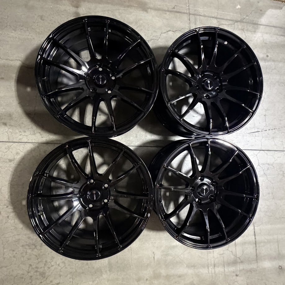 Used 18x8.5 Vors TR10 5x120 35 73.1 Gloss Black Wheels set-4