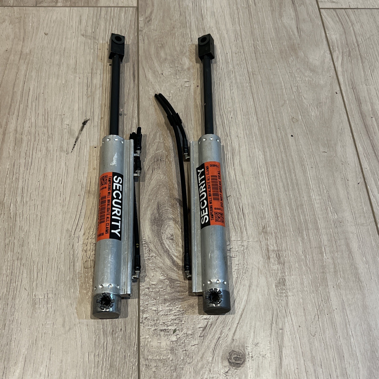 MERCEDES W209 04-09 CLK500 CLK320 CLK350 MAIN TOP HYDRAULIC CYLINDER SET